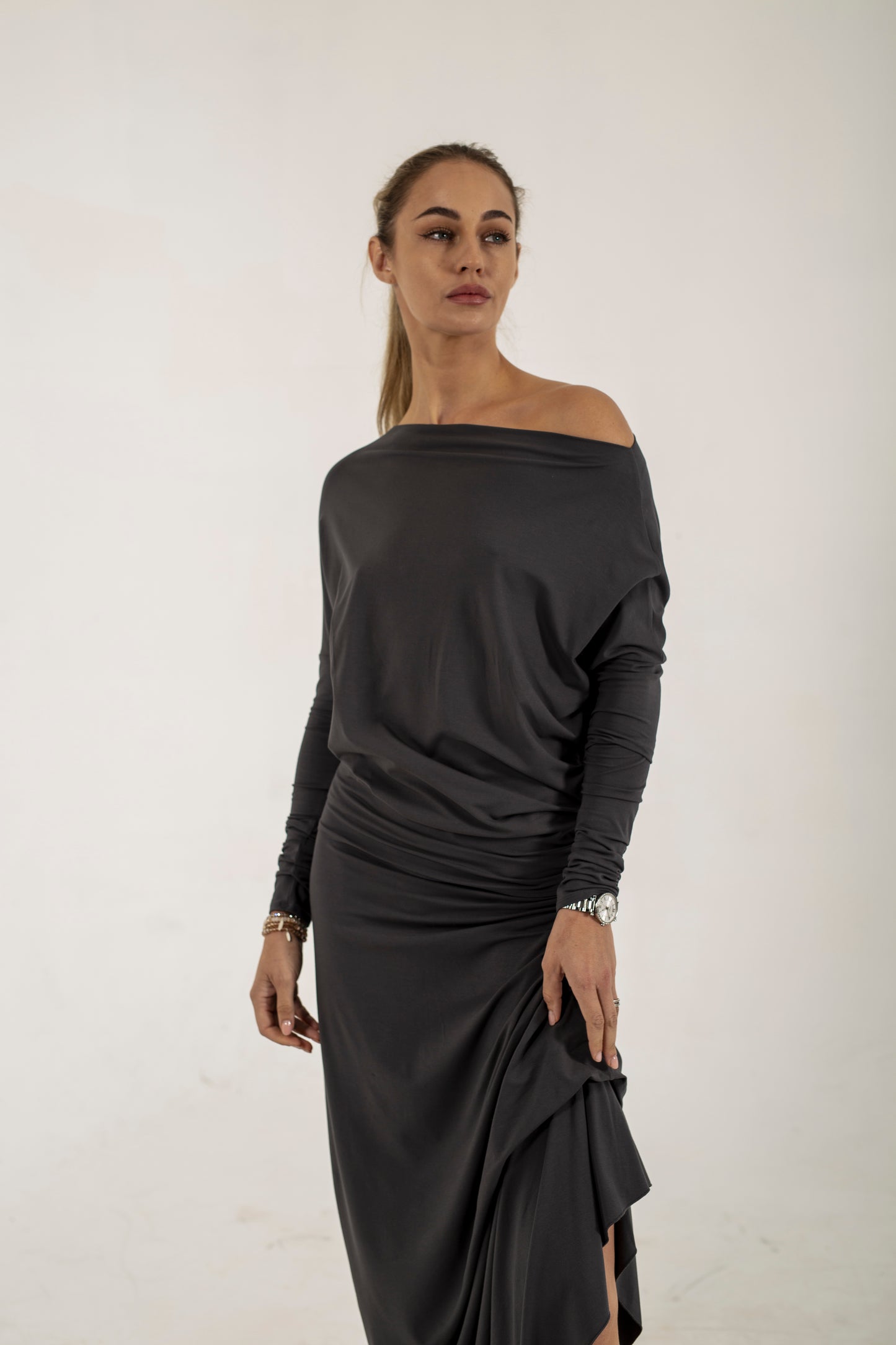 Abbe Viscose Jersey Asymetrical top (lead)