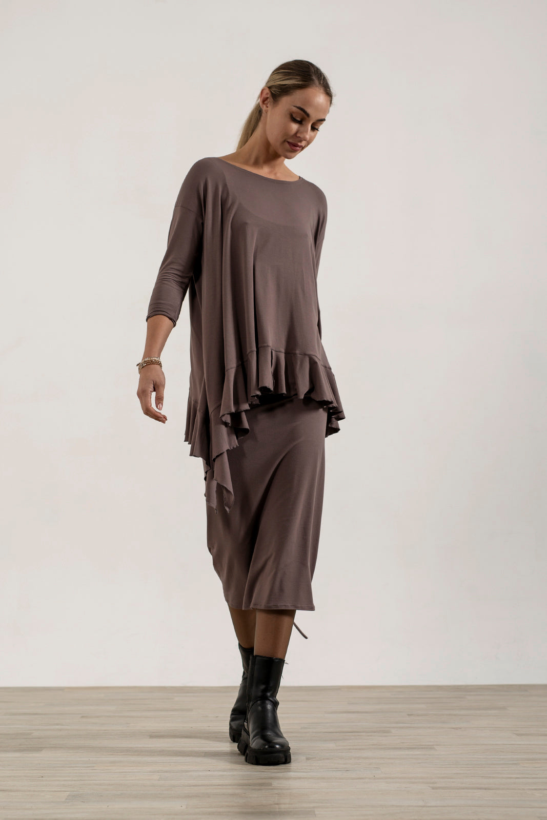 Monique Viscose Jersey Frill Hem Tunic (Mink)