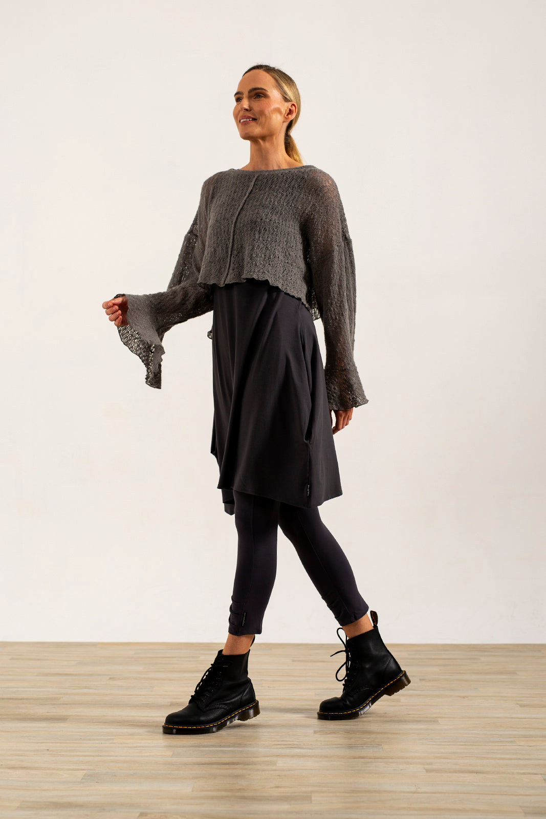Alina Italian Wool crop jumper (Light grey)