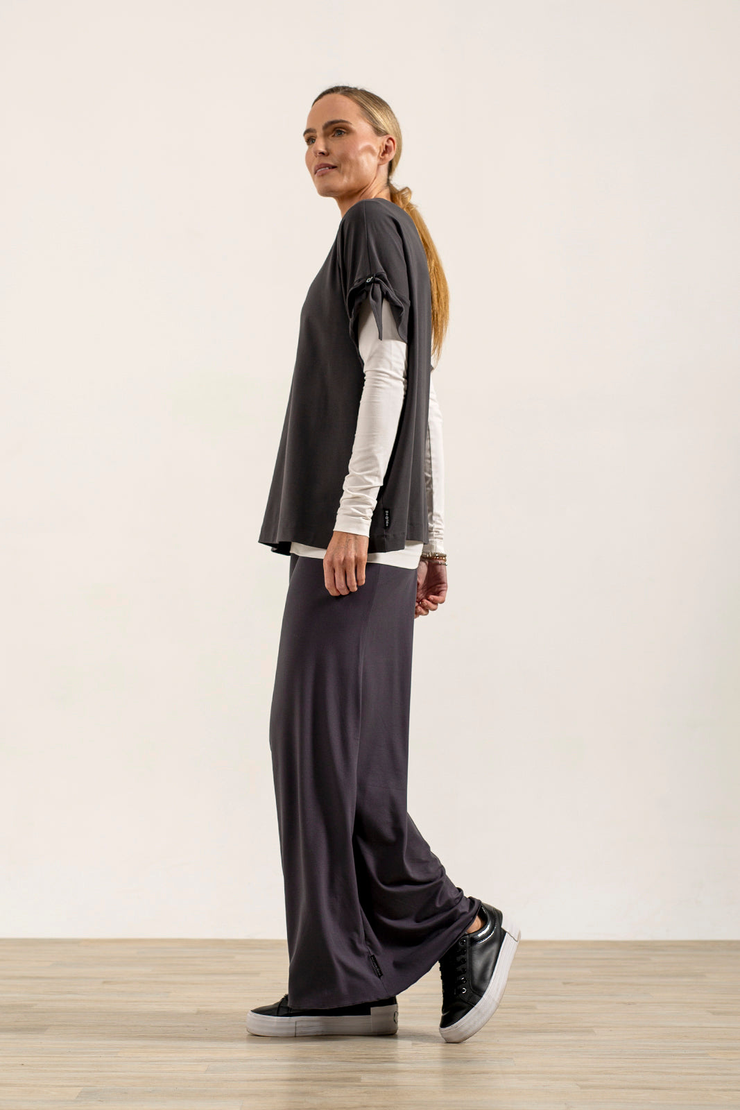 Kanchan Viscose Jersey Oversize Tee (Lead)