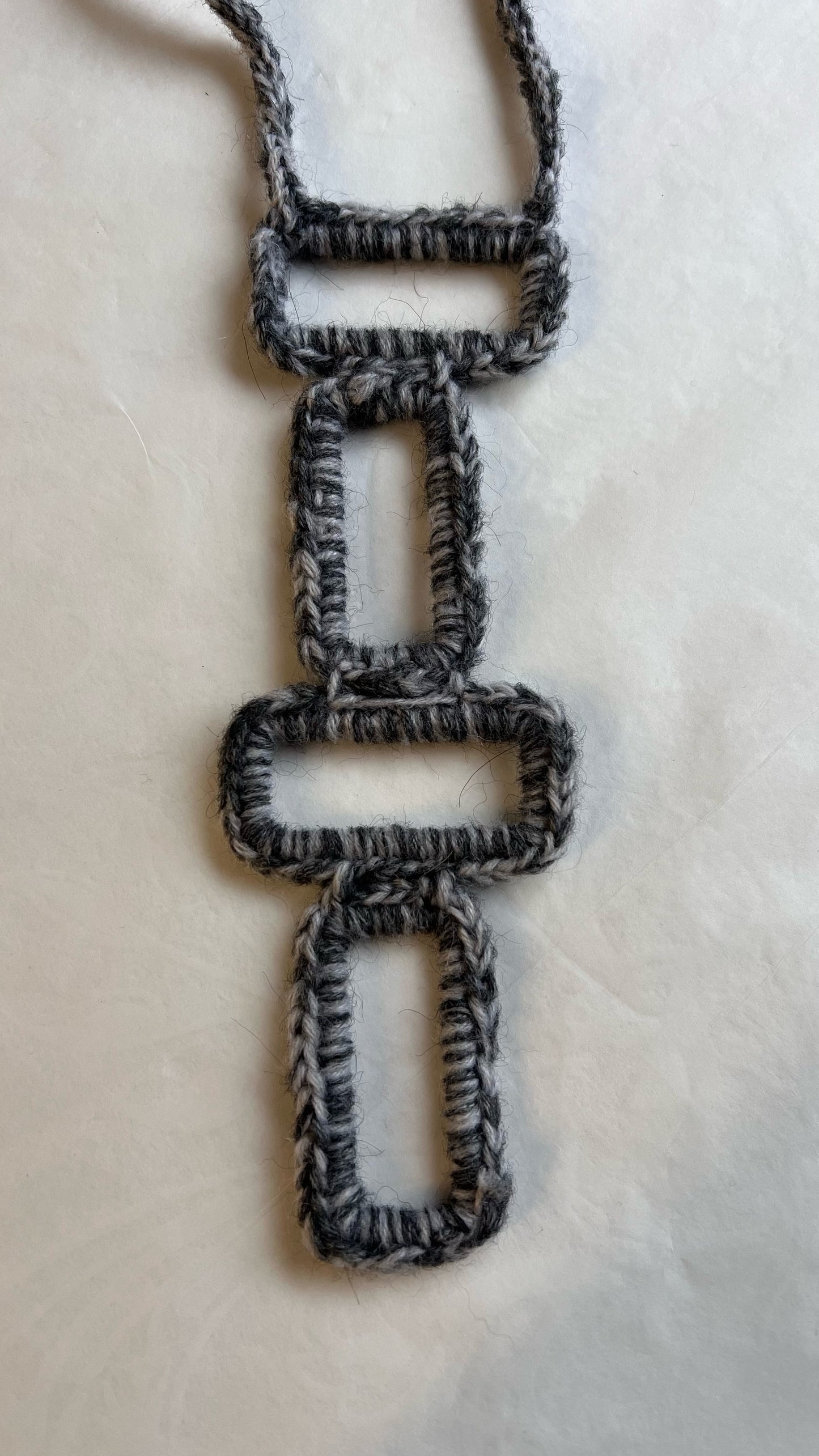 Shelly crochet necklace